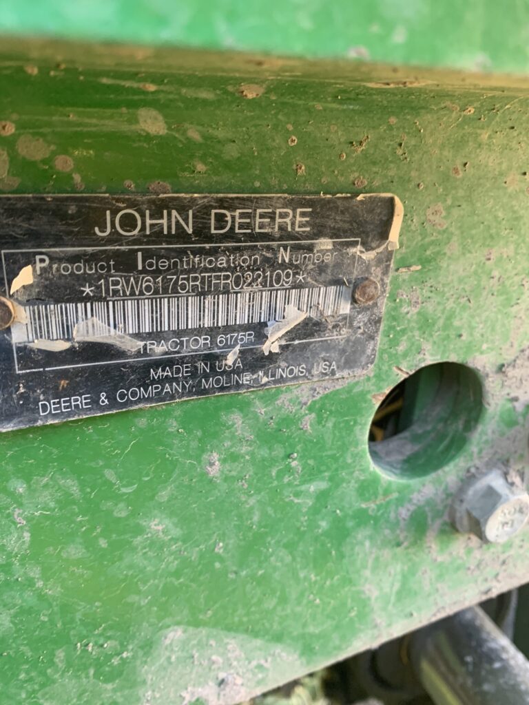 2015 John Deere 6175R Tractor 12