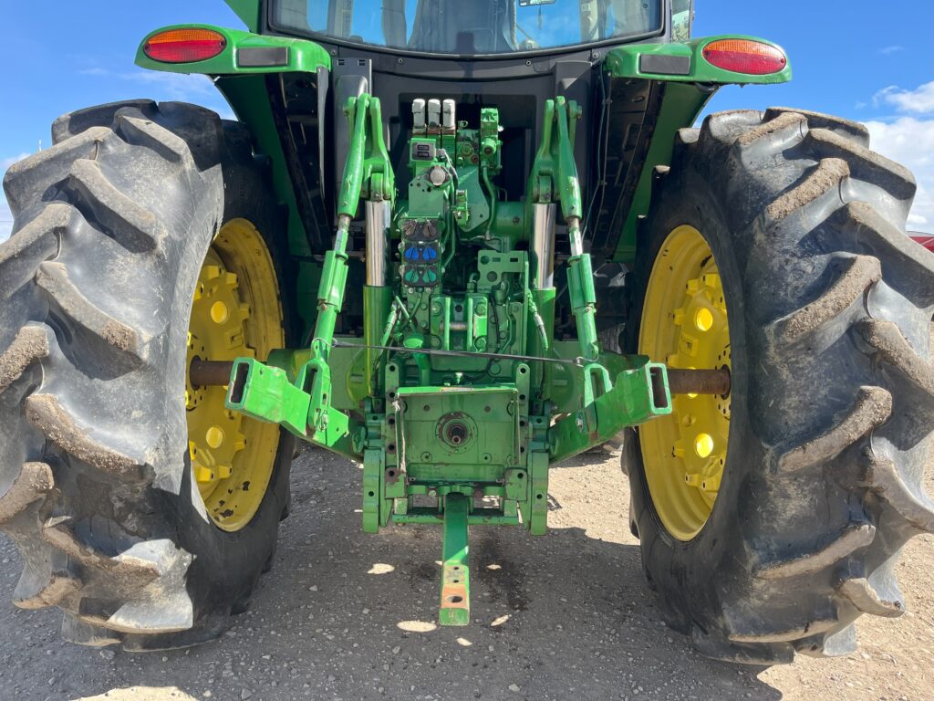 2015 John Deere 6175R Tractor 4
