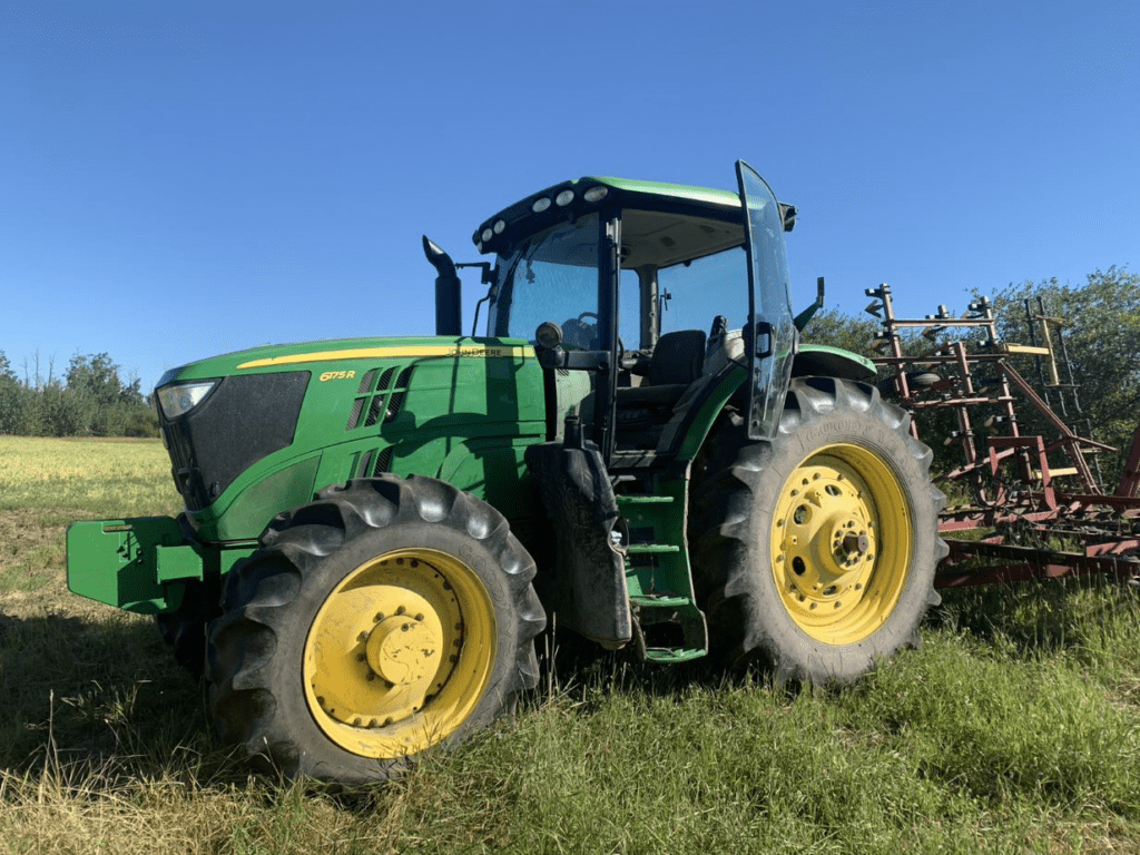 2015 John Deere 6175R Tractor 7