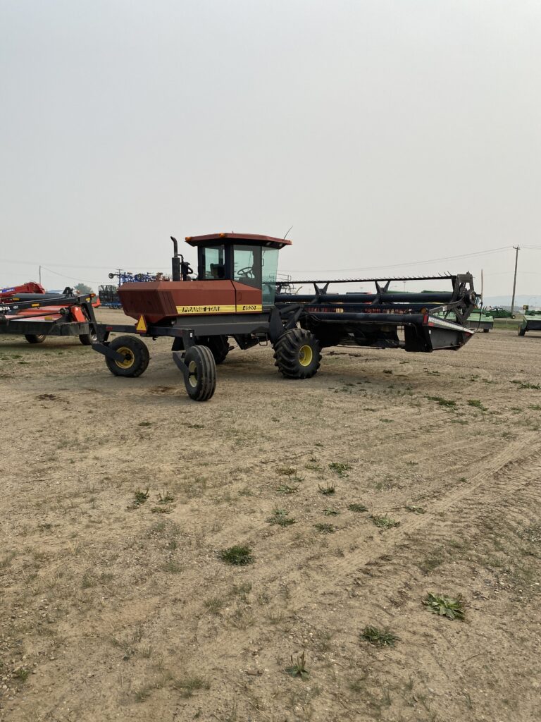 1997 Macdon 4920 Swather with 25' Header 2