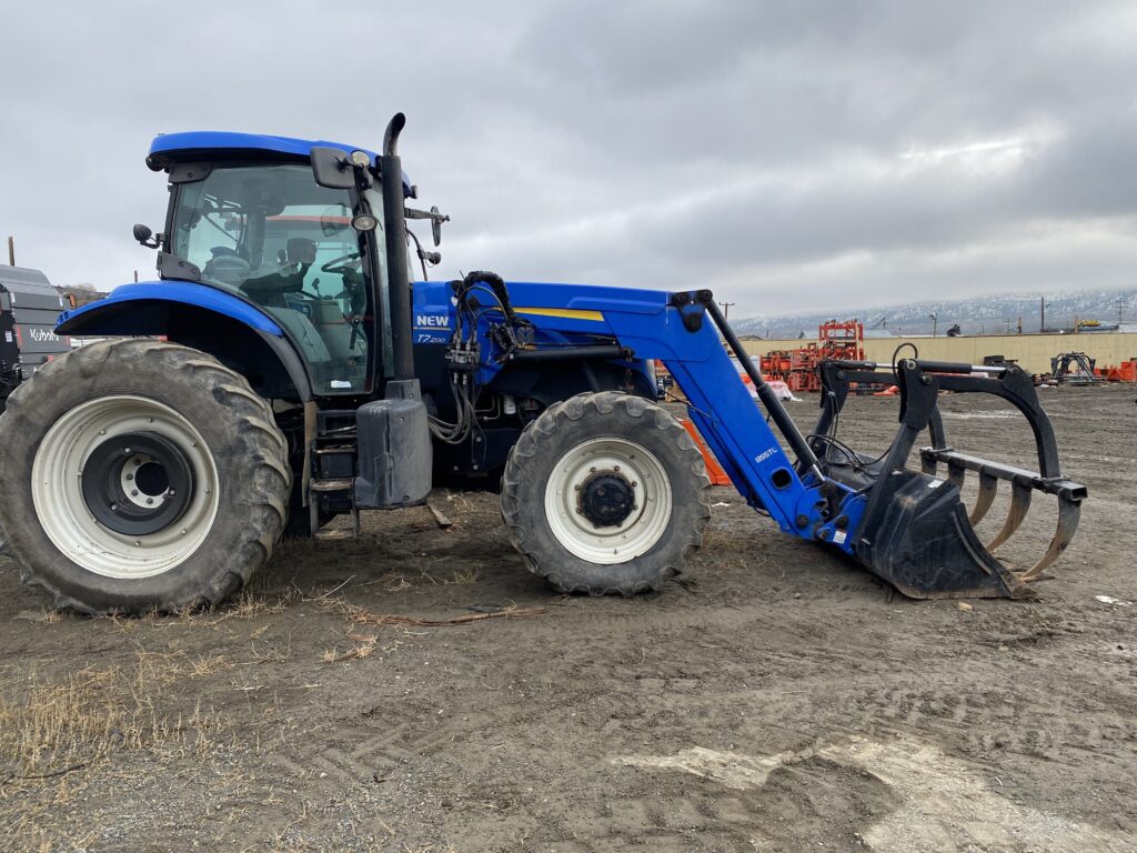 2012 New Holland T7 200