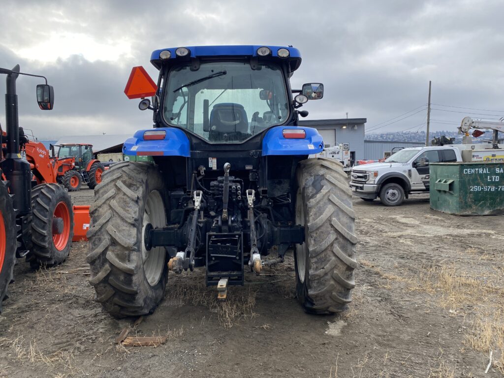 2012 New Holland T7 200 1