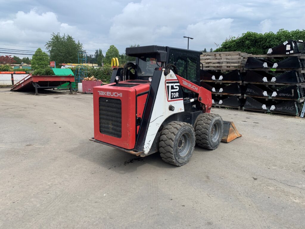 2015 TAKEUCHI TS70R 2