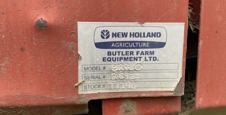 2003 New Holland BR780 Baler 3