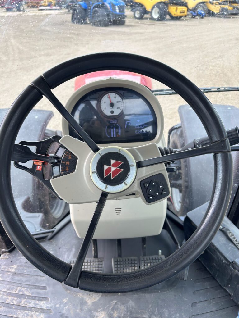 2015 Massey Ferguson 7726 Cab Tractor 11