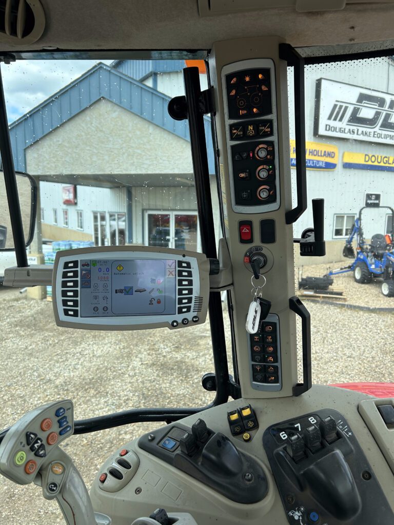 2015 Massey Ferguson 7726 Cab Tractor 10