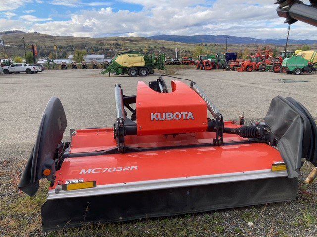 2021 Kubota DMC6332R Rear Mower Conditioner w/ DMC7032R Front Mower Conditioner 8