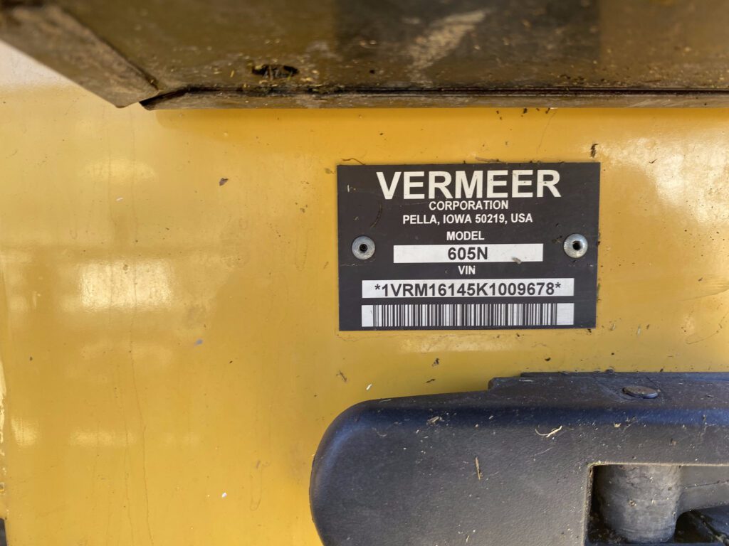 2021 Vermeer 605N Round Baler 10