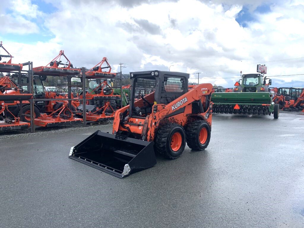 2019 Kubota SSV75HR 1