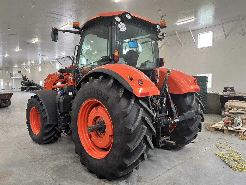2019 Kubota M7-171 Cab Tractor with Loader 2