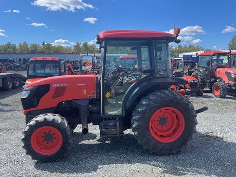 Used 2019 Kubota M4N-071HDCC12 Tractor 1