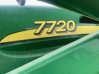 2006 John Deere 7720 Tractor 11