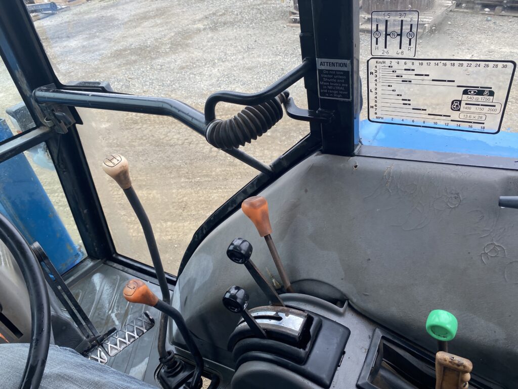 1993 New Holland Tractor 7