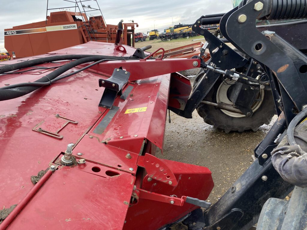 2017 MacDon R85 Discbine Header 2