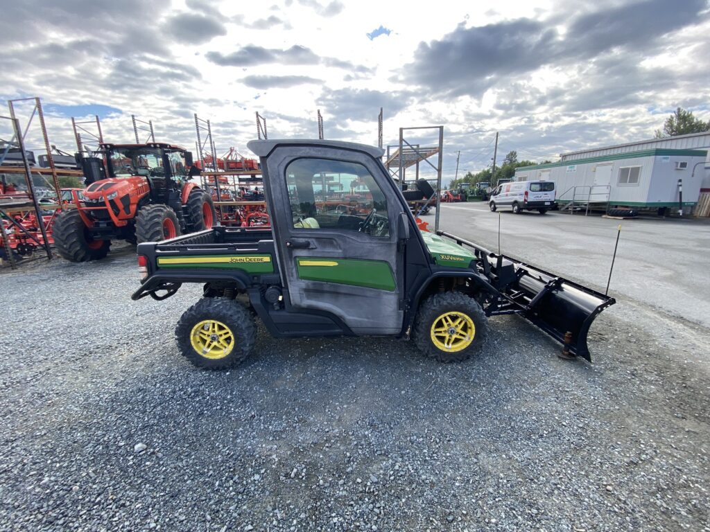 2018 John Deere XUV835M Gator Utility Vehicle 2