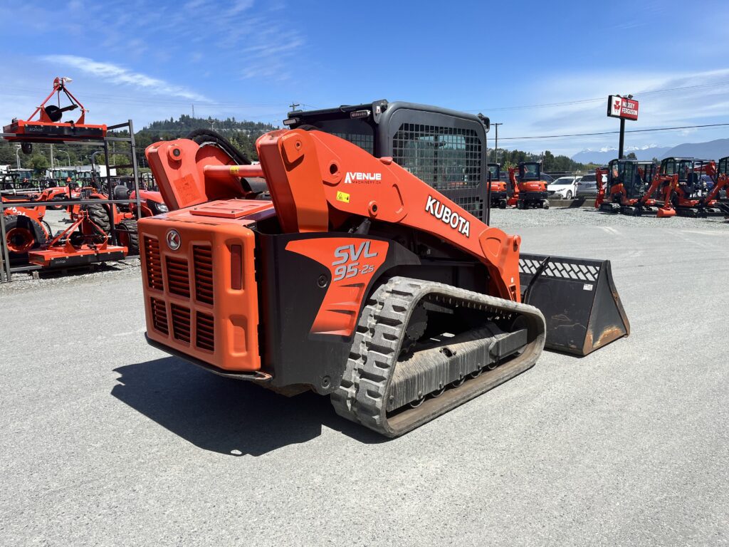 2016 Kubota SVL95-2 Track Loader 2