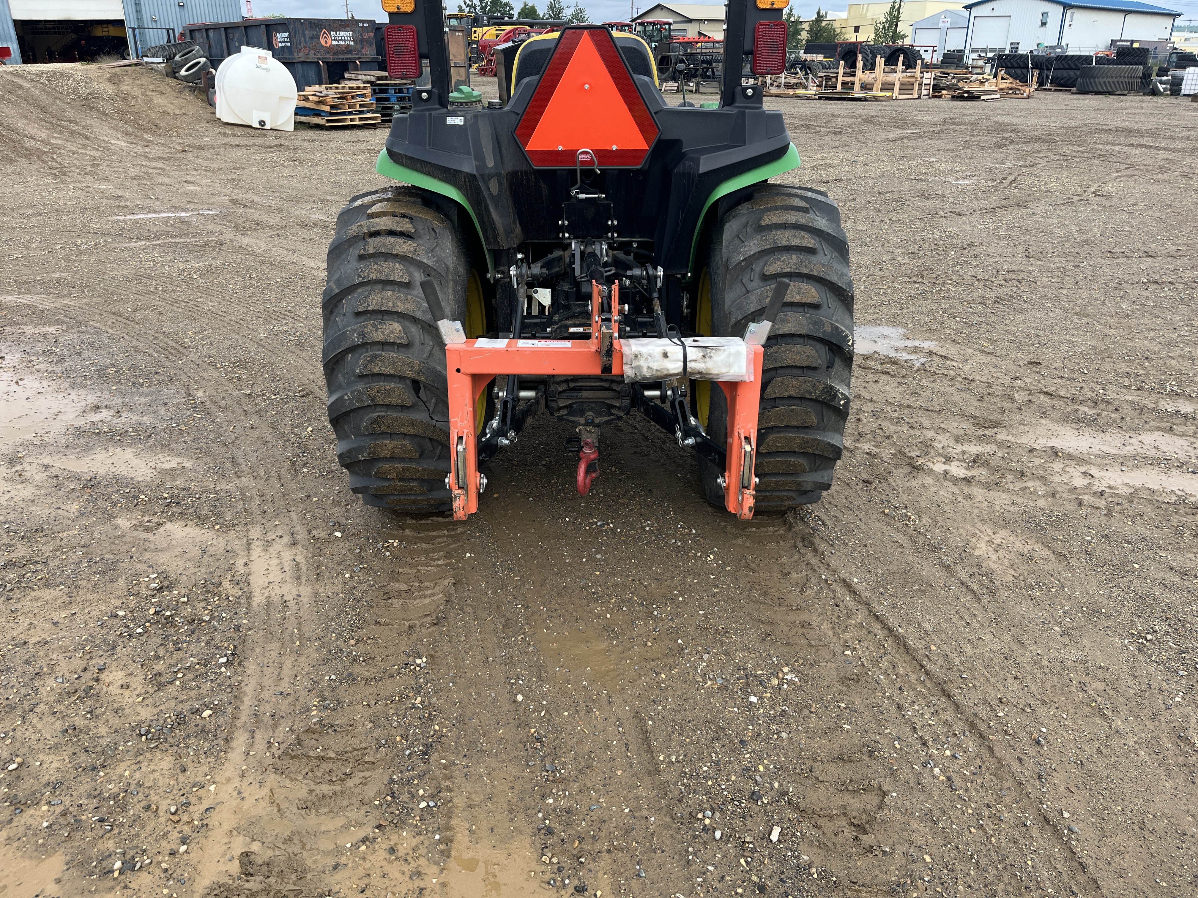 2019 John Deere 3025E Tractor w/ Loader 7