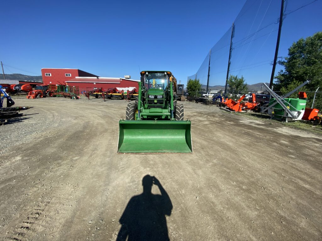 2019 John Deere 5100E 1