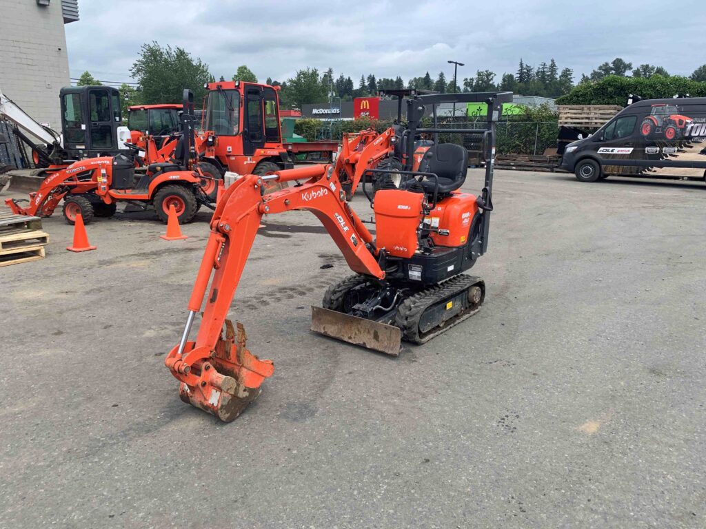 2022 Kubota K008-3 1