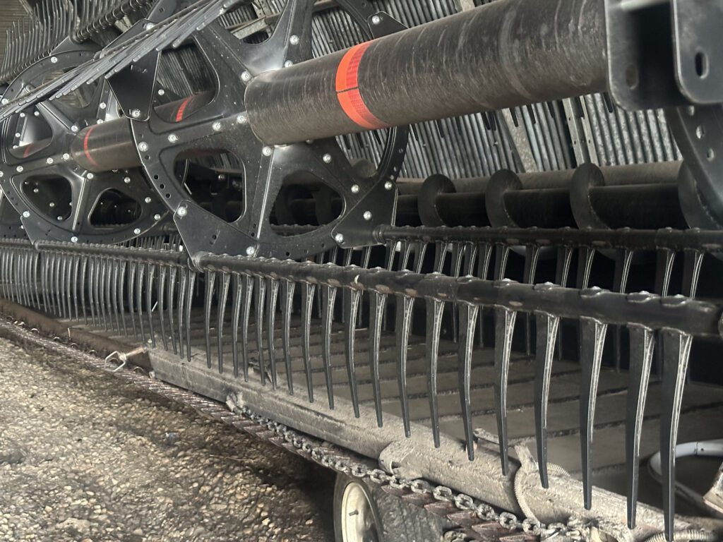 2018 MacDon FD140 40' FlexDraper Header