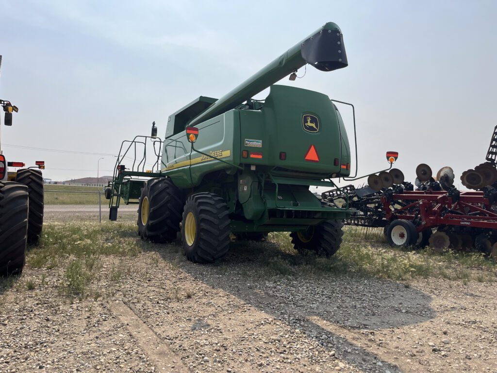 2003 John Deere 9750STS Combine 1