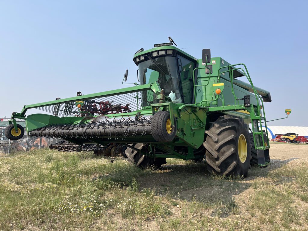 2003 John Deere 9750STS Combine 3