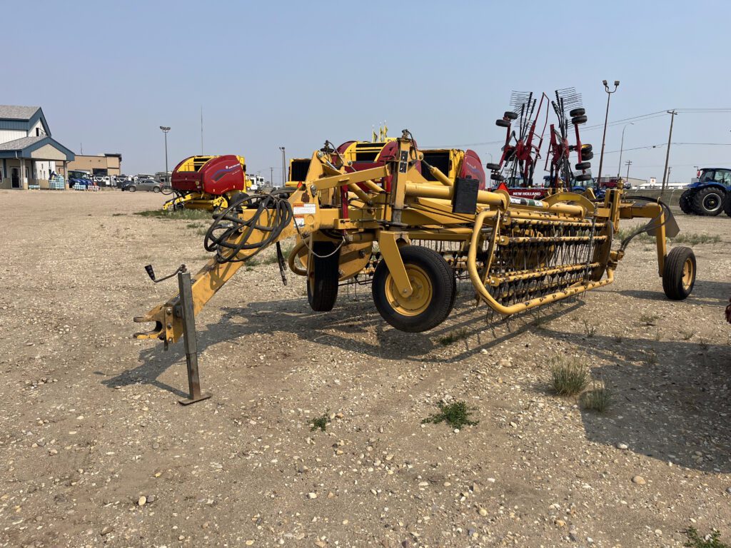 2015 Vermeer R2300 Hydraulic Drive V-Basket Rake