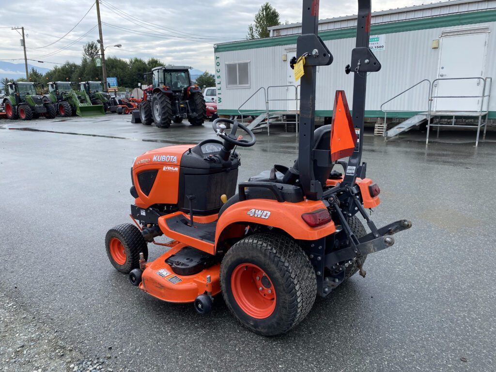 2018 Kubota BX1880 Tractor with Mower Deck and Turf Tires 2