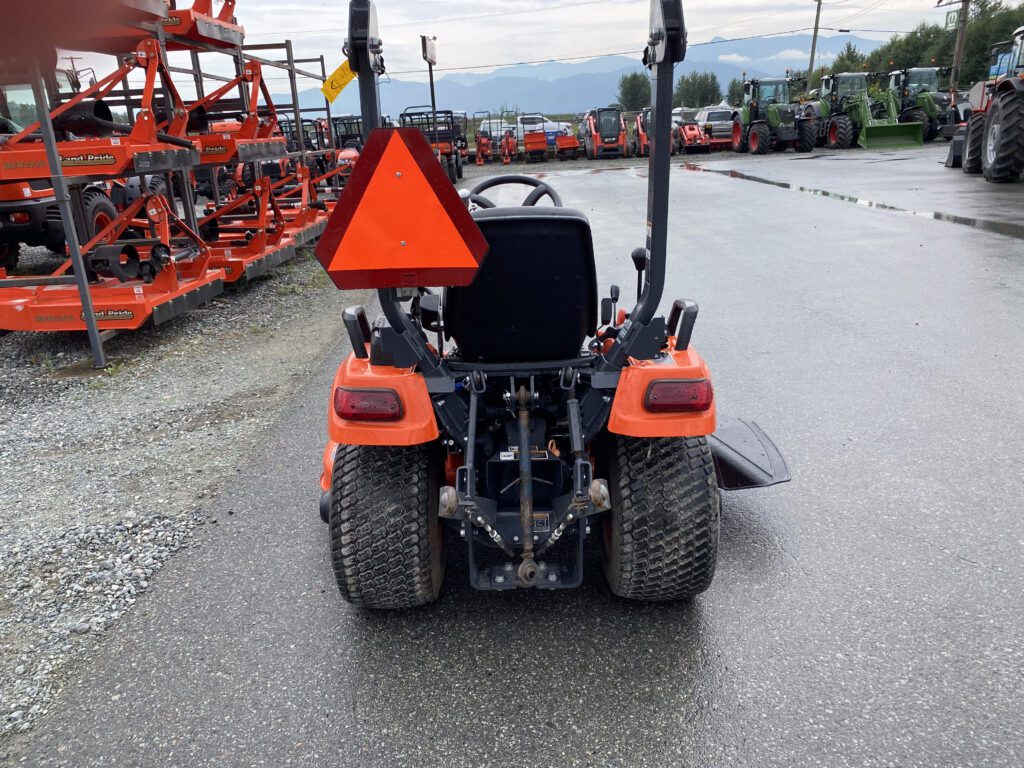 2018 Kubota BX1880 Tractor with Mower Deck and Turf Tires 3