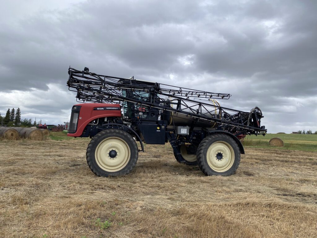 2011 Versatile SX275 Sprayer