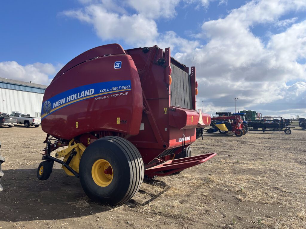 2021 New Holland RB560 Round Baler 3