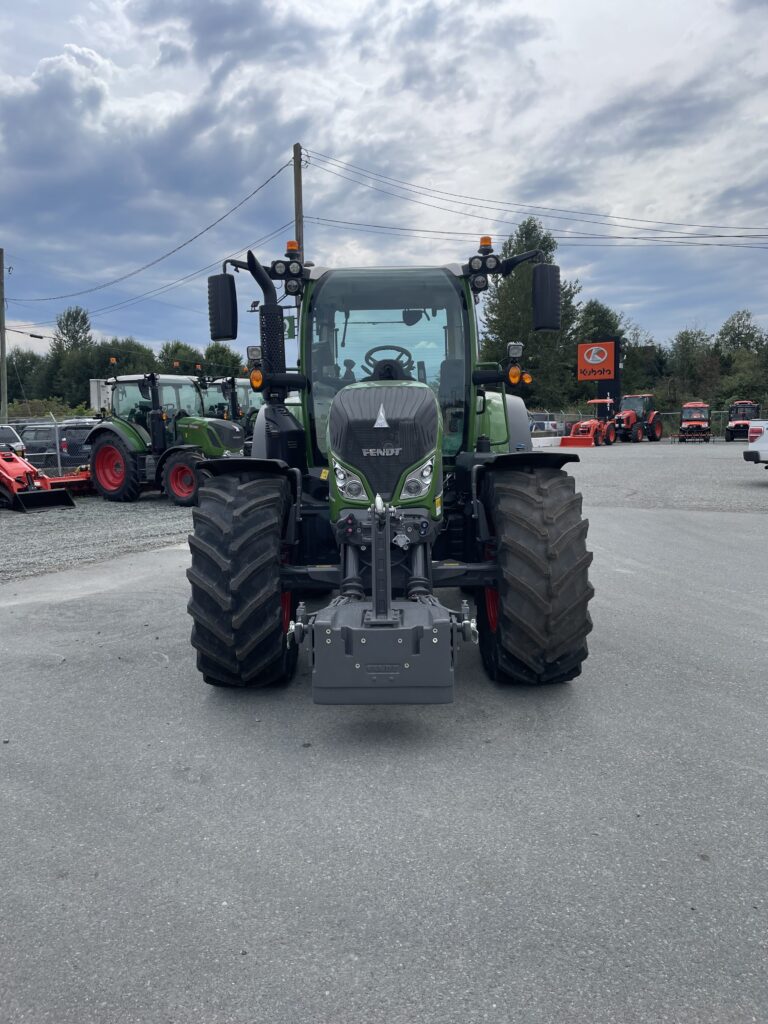 New Fendt 516 Loader Tractor 1