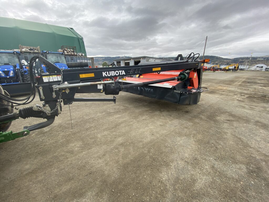 2016 DMC8028T Mower Conditioner 3