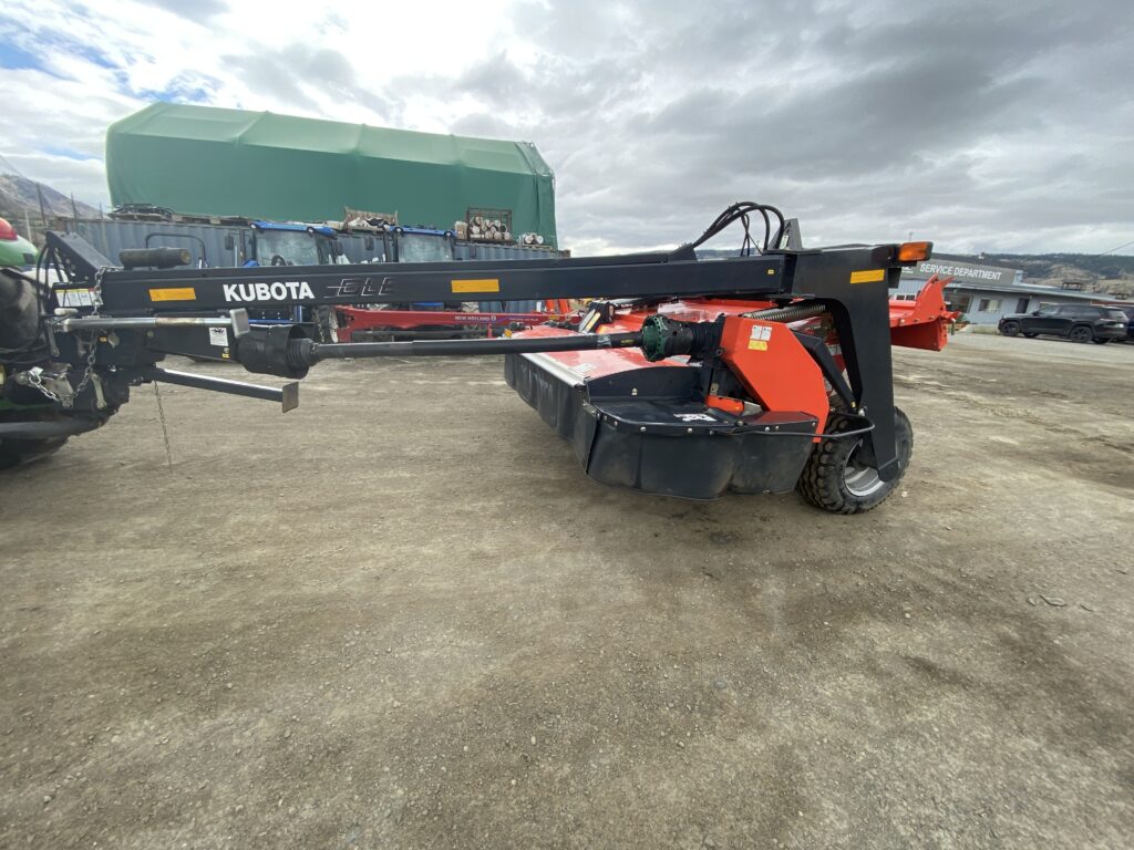 2016 DMC8028T Mower Conditioner 4