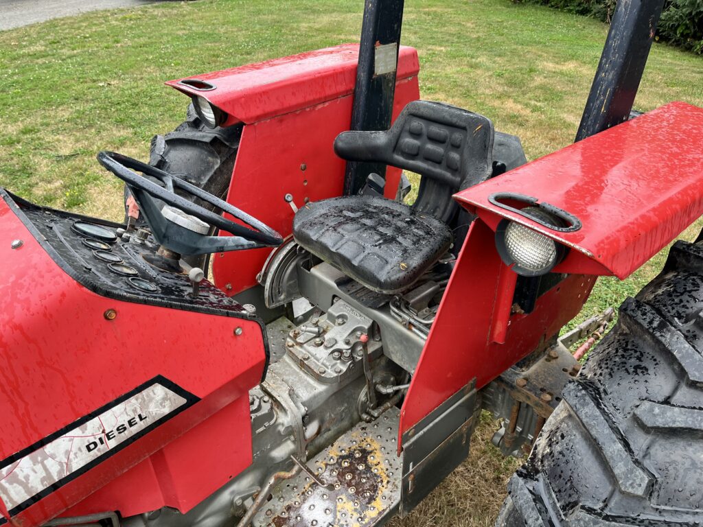 Massey Ferguson 275 5