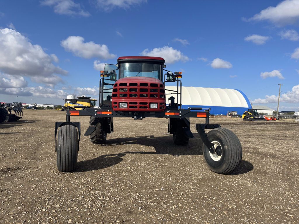 2011 MacDon Premier M150 Swather 2