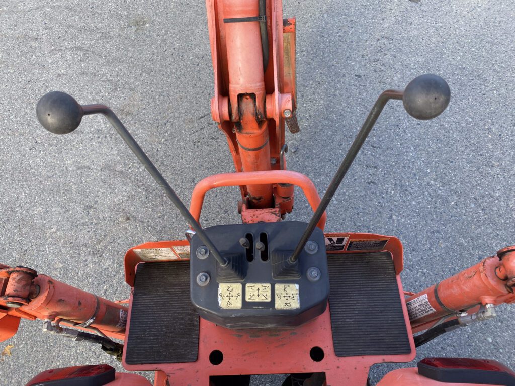 2013 Kubota BX25D Tractor Loader Backhoe 11