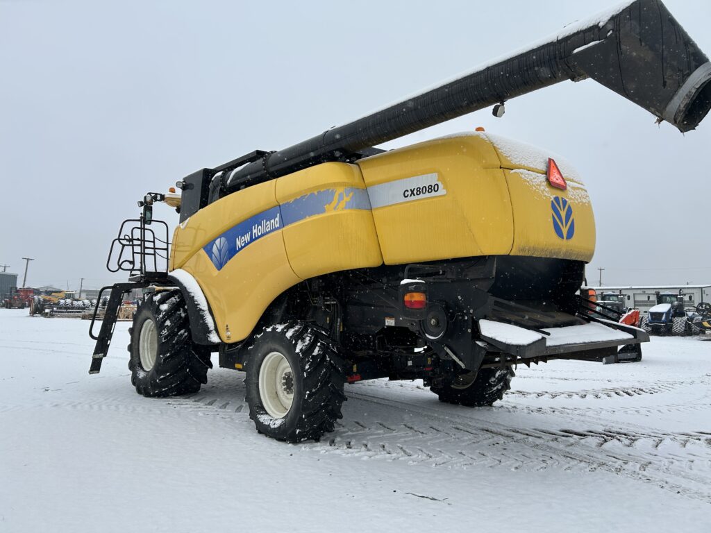 2012 New Holland CX8080 Combine 3