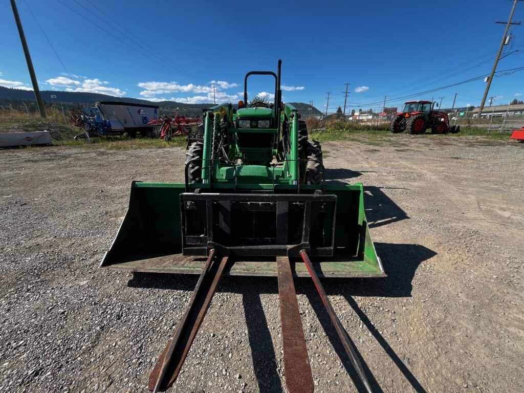 2014 John Deere 5055E 7