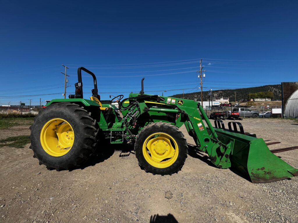 2014 John Deere 5055E