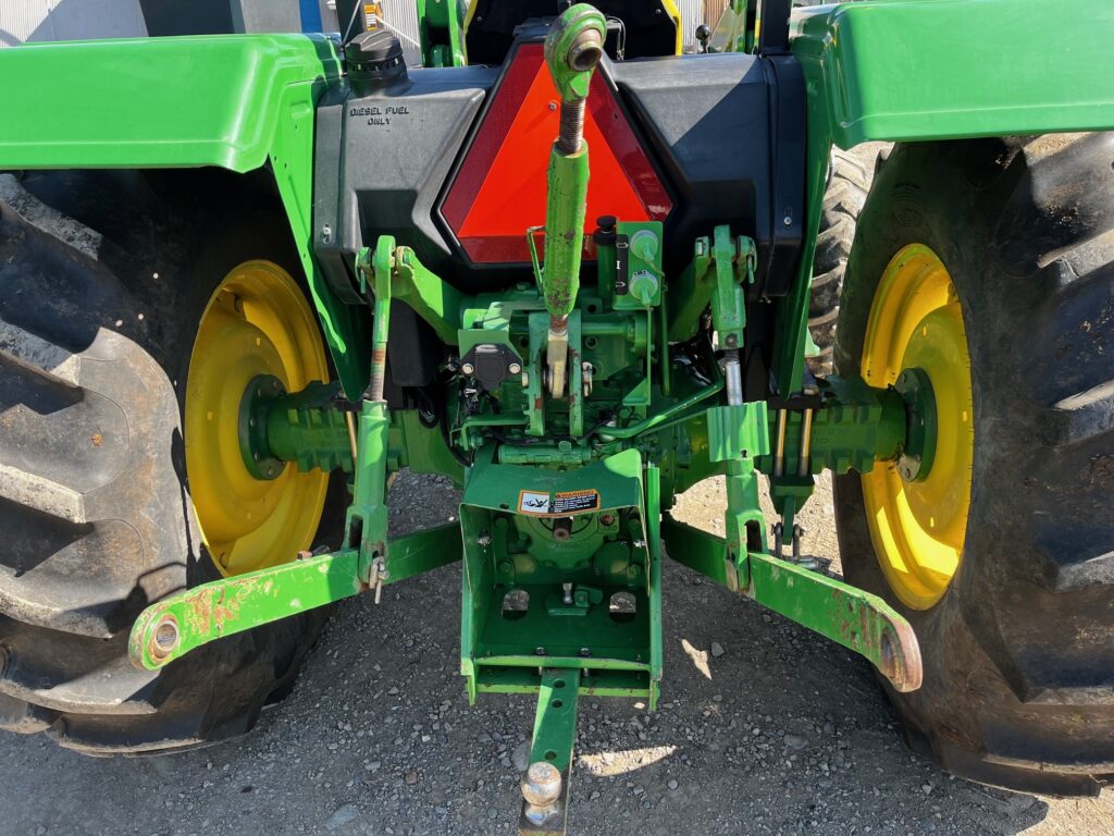 2014 John Deere 5055E 2