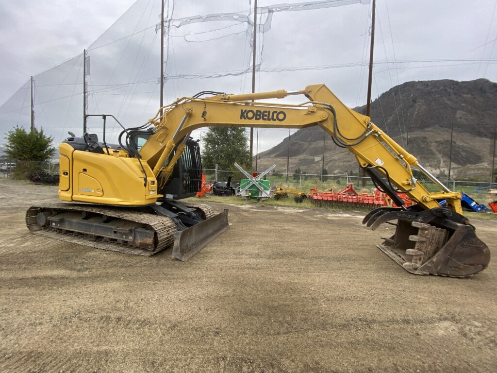 2021 Kobelco SK140 Excavator 4