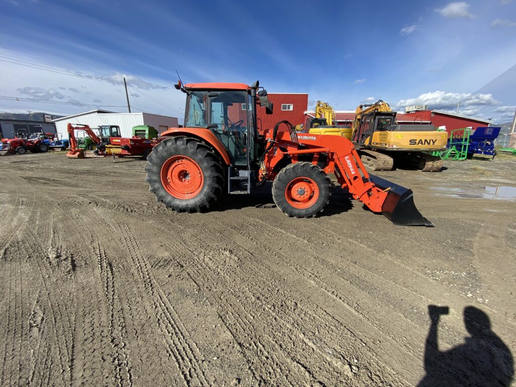 2018 kubota M6S-111 Tractor 2