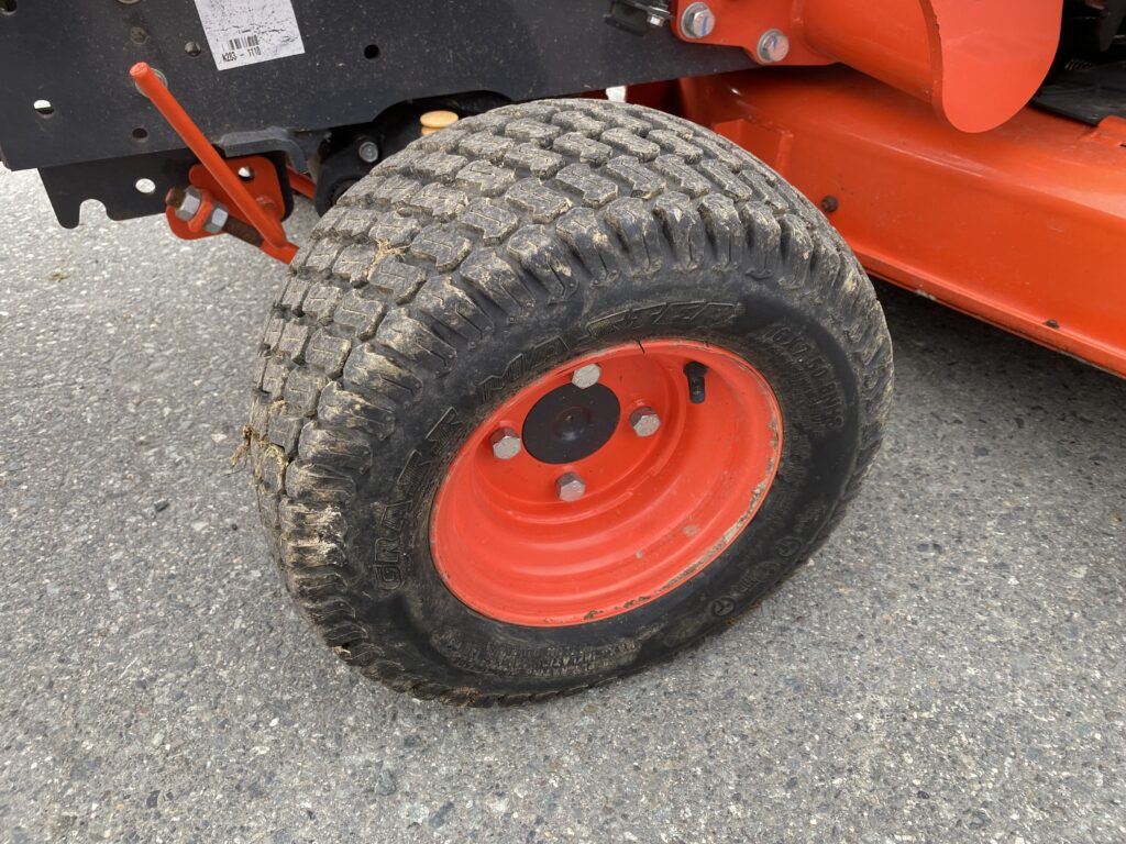 2018 Kubota BX1880 Compact Tractor with Loader, Mower Deck, Rear Weight box and Extra R4 Wheels and Tires 8