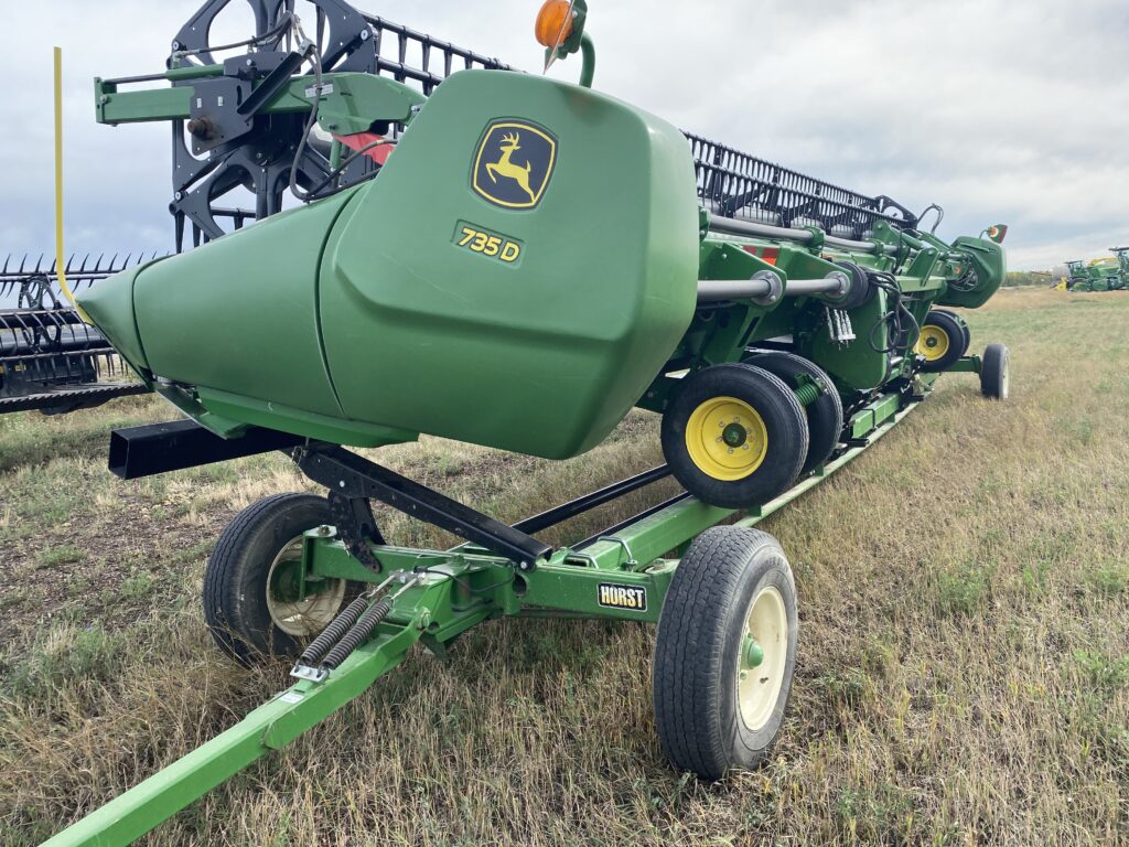 2018 John Deere 735D Draper Header 2