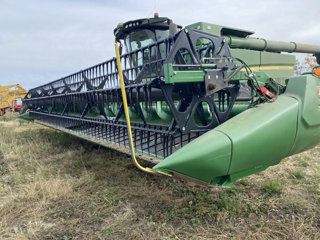 2018 John Deere 735D Draper Header 1