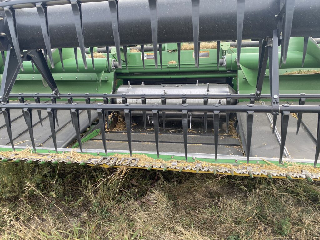 2018 John Deere 735D Draper Header 2