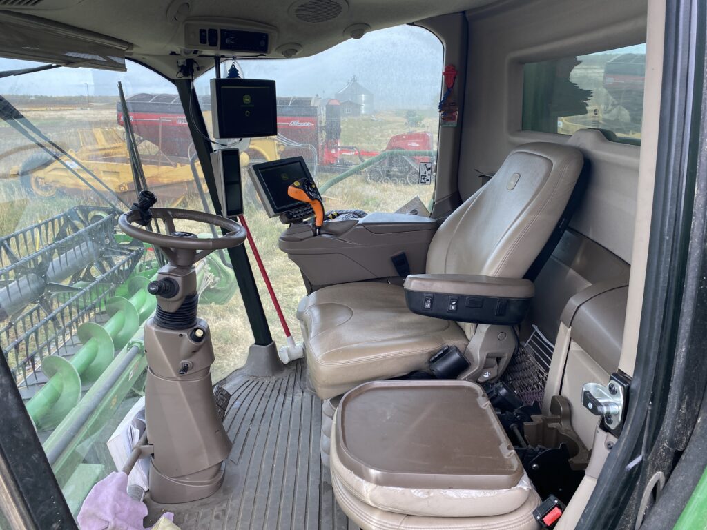 2019 John Deere S780 Combine 6