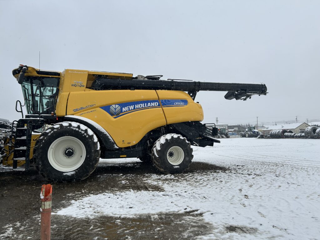 2022 New Holland CR9.90