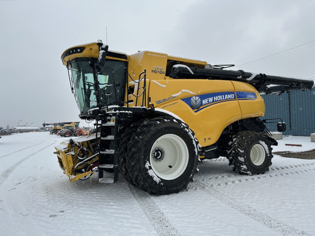 2022 New Holland CR9.90